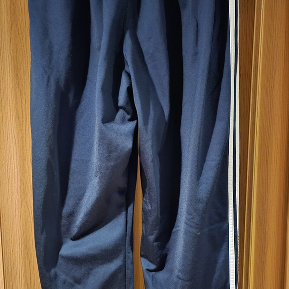Mens Adidas pants - Picture 4 of 5